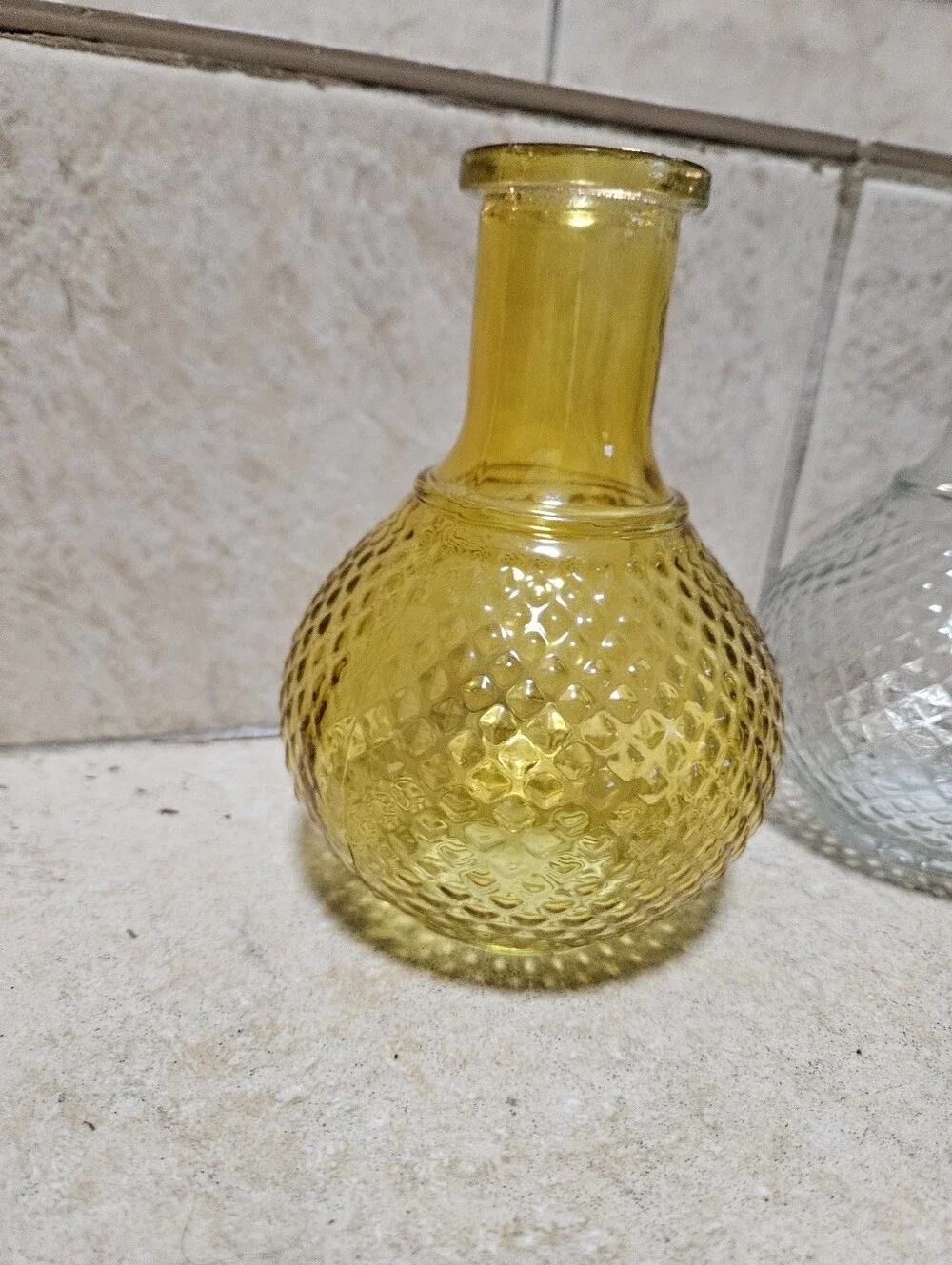 Yellow and clear glass vases with diamond pattern #boho #floral